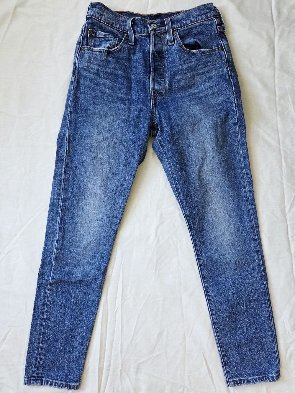 Levi's Classic Slim Straight Medium Blue Denim Jeans